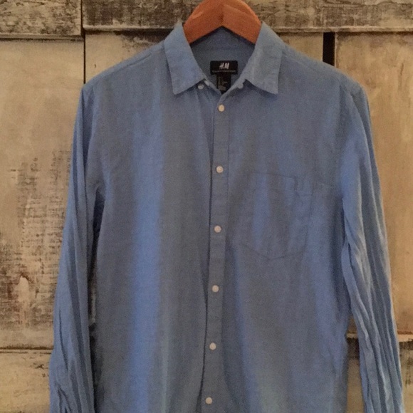 H&M Chambray Regular Fit Button Down sz S - Picture 1 of 14